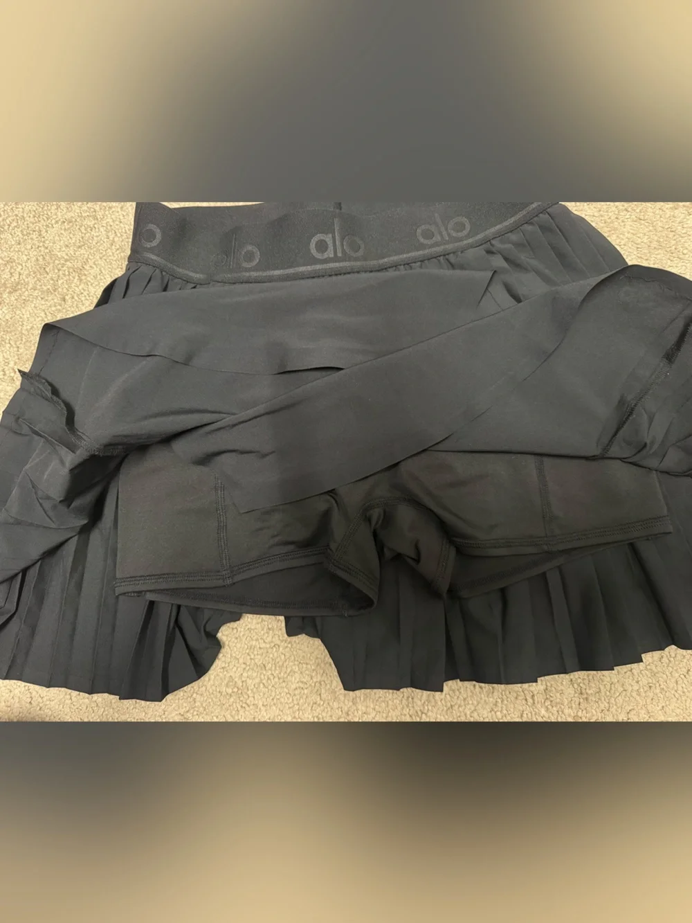 ALO Yoga Black Pleated Athletic Skirt